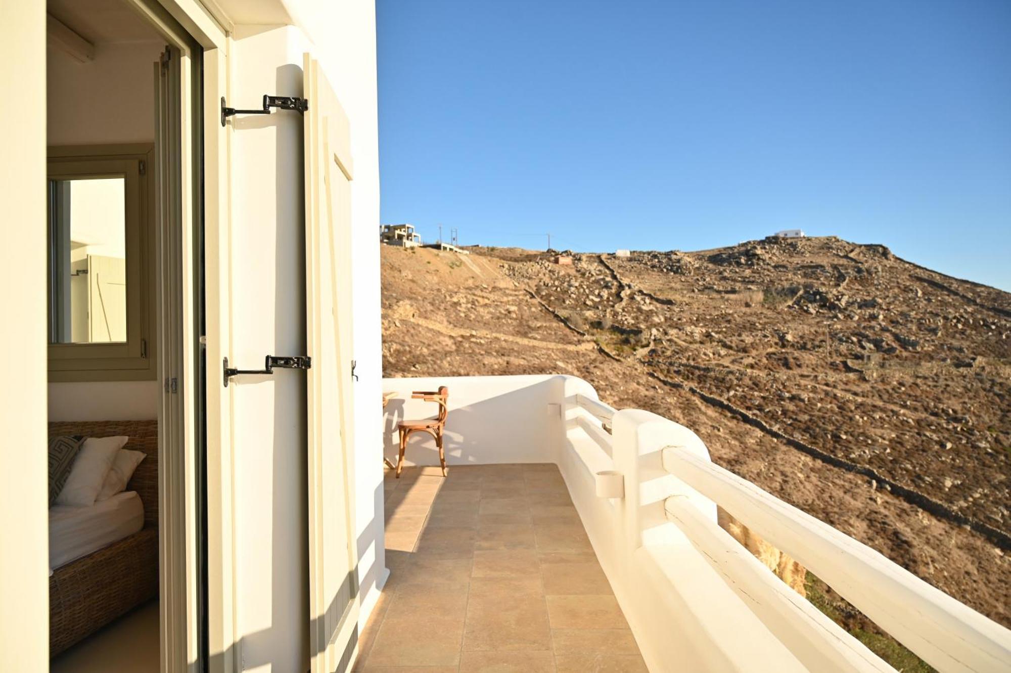 Santa Andrea * Mykonos Town